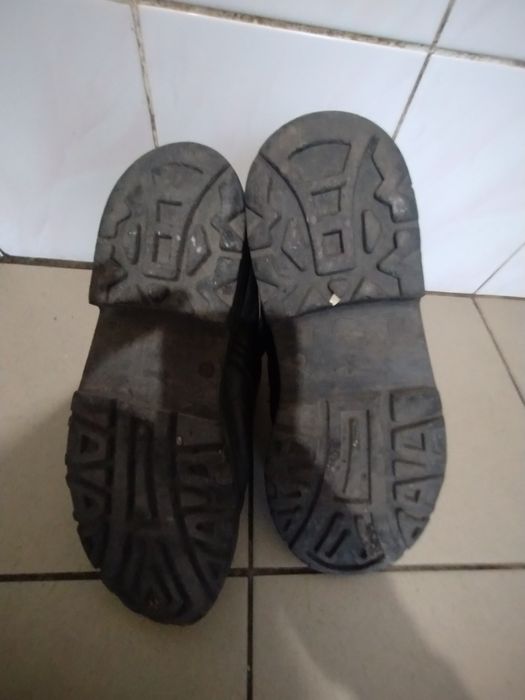 Продам кожаные рабочие ботинки talan