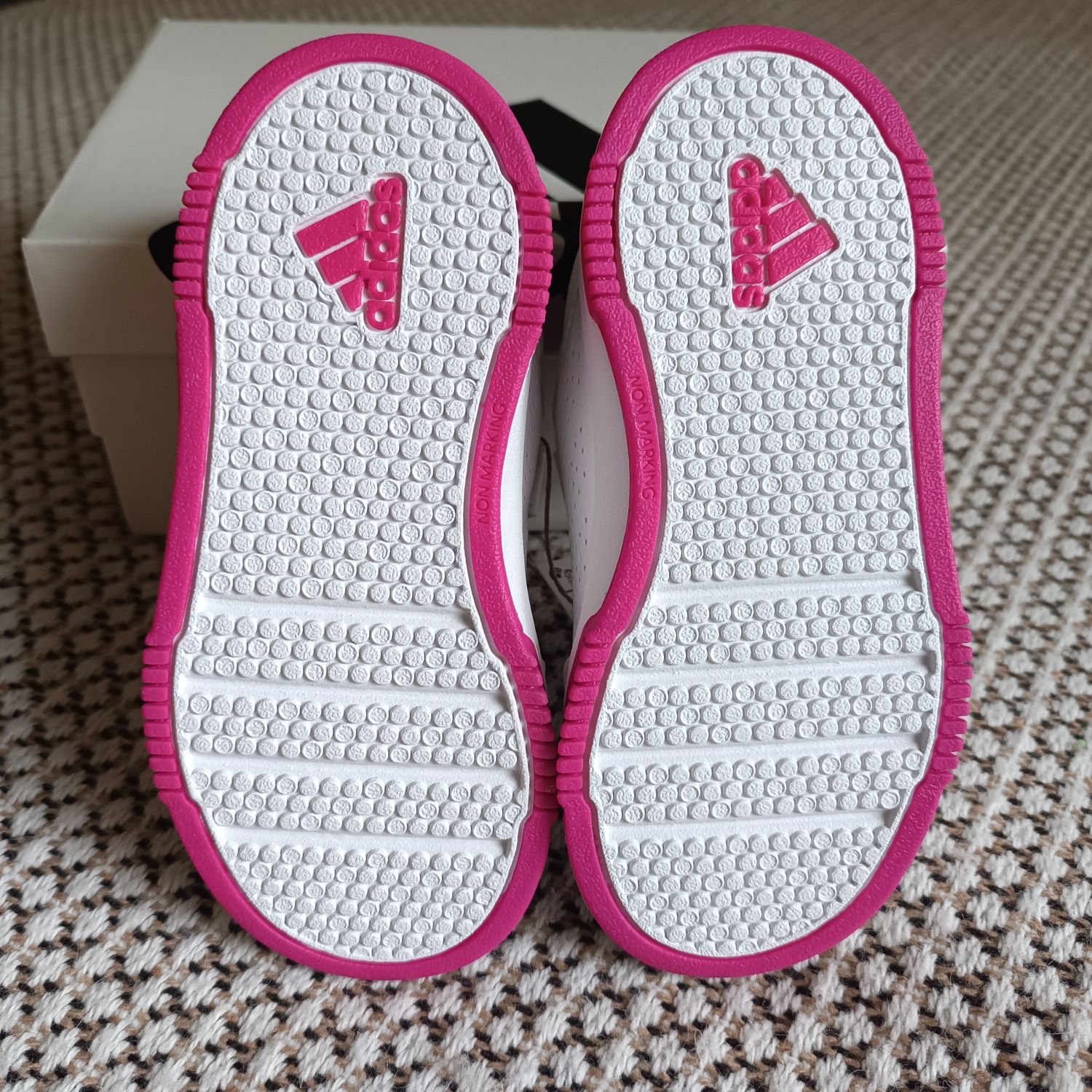 Кросівки Adidas 26 розмір
