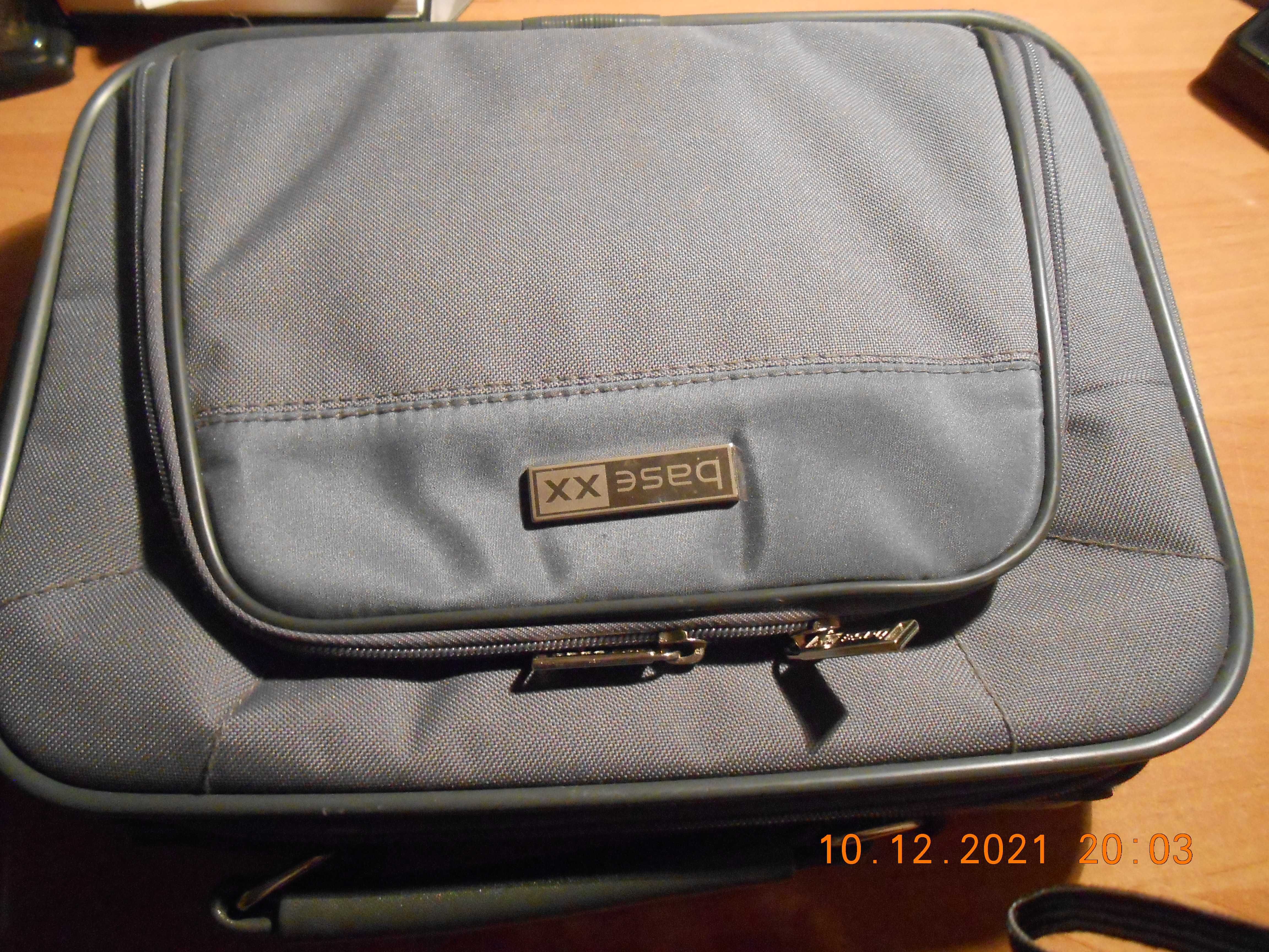 torba na laptopa !0 cali Base XX