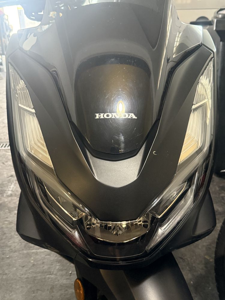 Farol pcx ano 2023