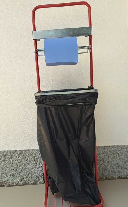 Carrinho dispensador de papel