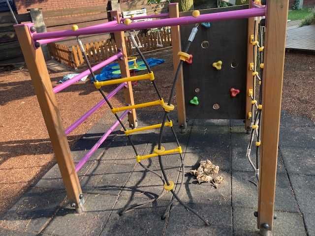 Plac zabaw z atestem - Małpi gaj - Zestaw do wspinania Baglo nr 8002