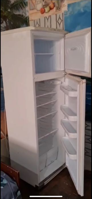 в продаже холодильник