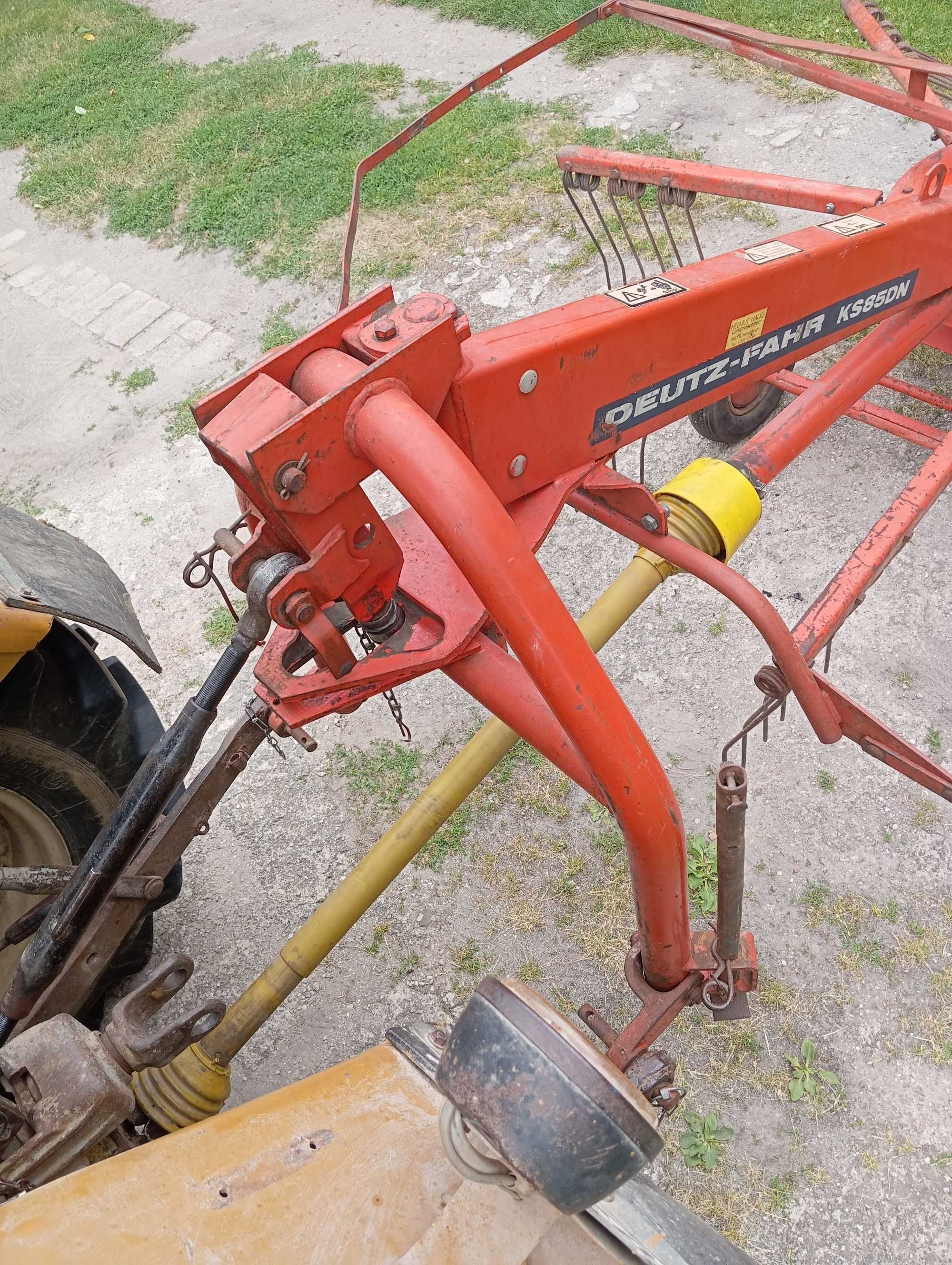 Zgrabiarka DEUTZ-FAHR KS85DN