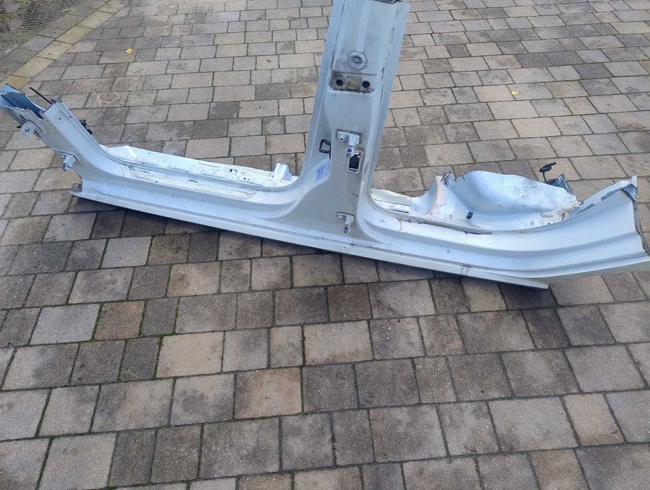 próg lewy vw polo 6r 5 drzwi