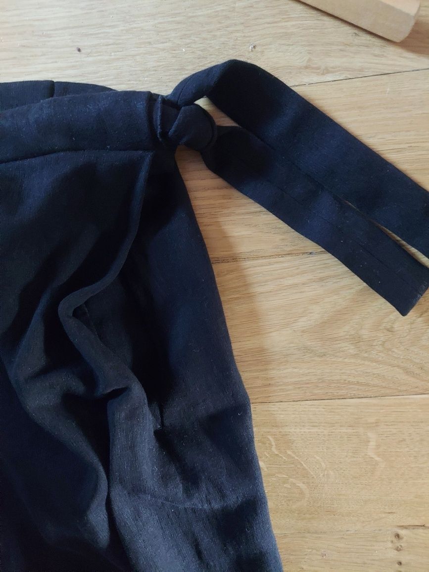 COS nietuzinkowa, nowa spódnica oversize black z wiązaniem r M/L