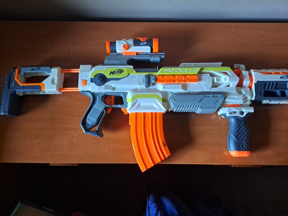 Coleção Nerf  (8 armas+dardos e colete)