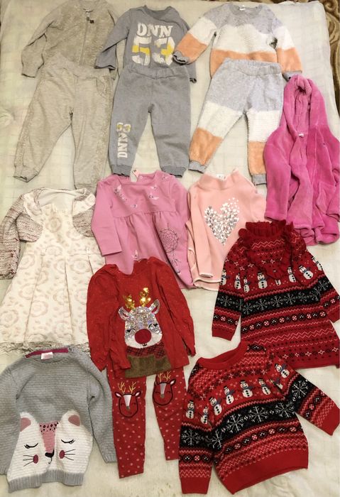 Пакет речей (11 шт.) для дівчинки віком 2-3 роки / новорічні светрики