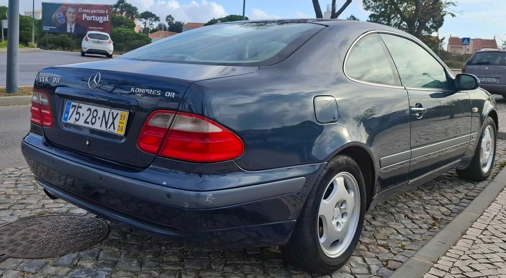 Mercedez com poucos quilómetros