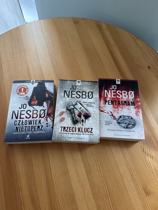 Jo nesbo człowiek nietoperz, trzeci klucz, pentagram