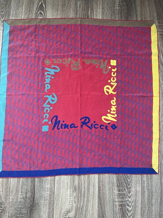 Шовкова вінтажна хустка / платок Nina Ricci 100% -шовк