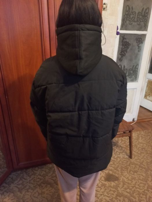 продам зимову куртку