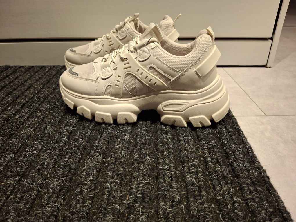 Sprzedam adidasy