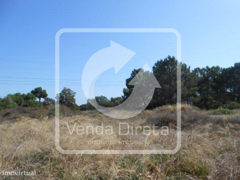 IMÓVEL DA BANCA - Lote de terreno com 195m2, Vila Chã, Barreiro.