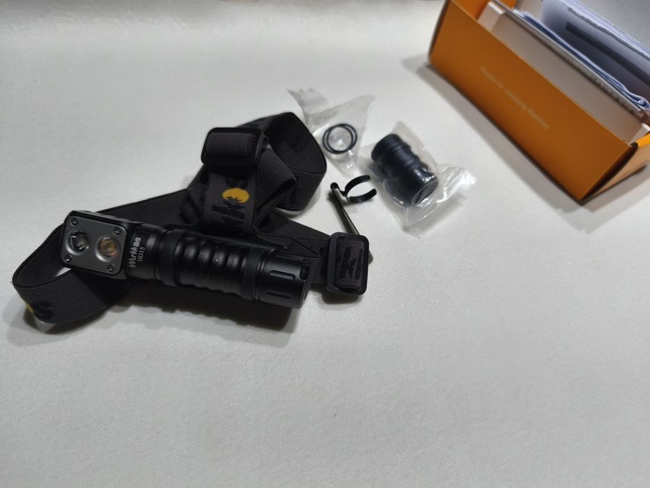 Lanterna potente + 3 pilhas - Wurkkos HD15 - 2.000 lúmen