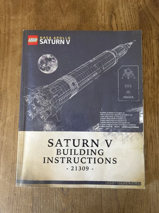 Lego Saturn V manual instruções 21309