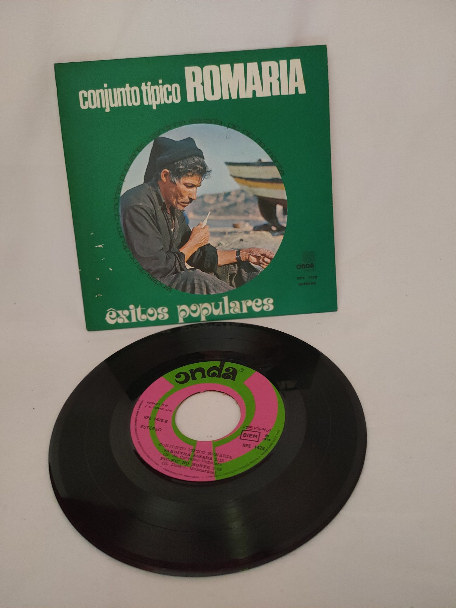 Single Conjunto Típico Romaria -Exitos Populares