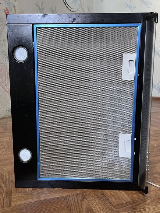 Витяжка eleyus 60 чорна