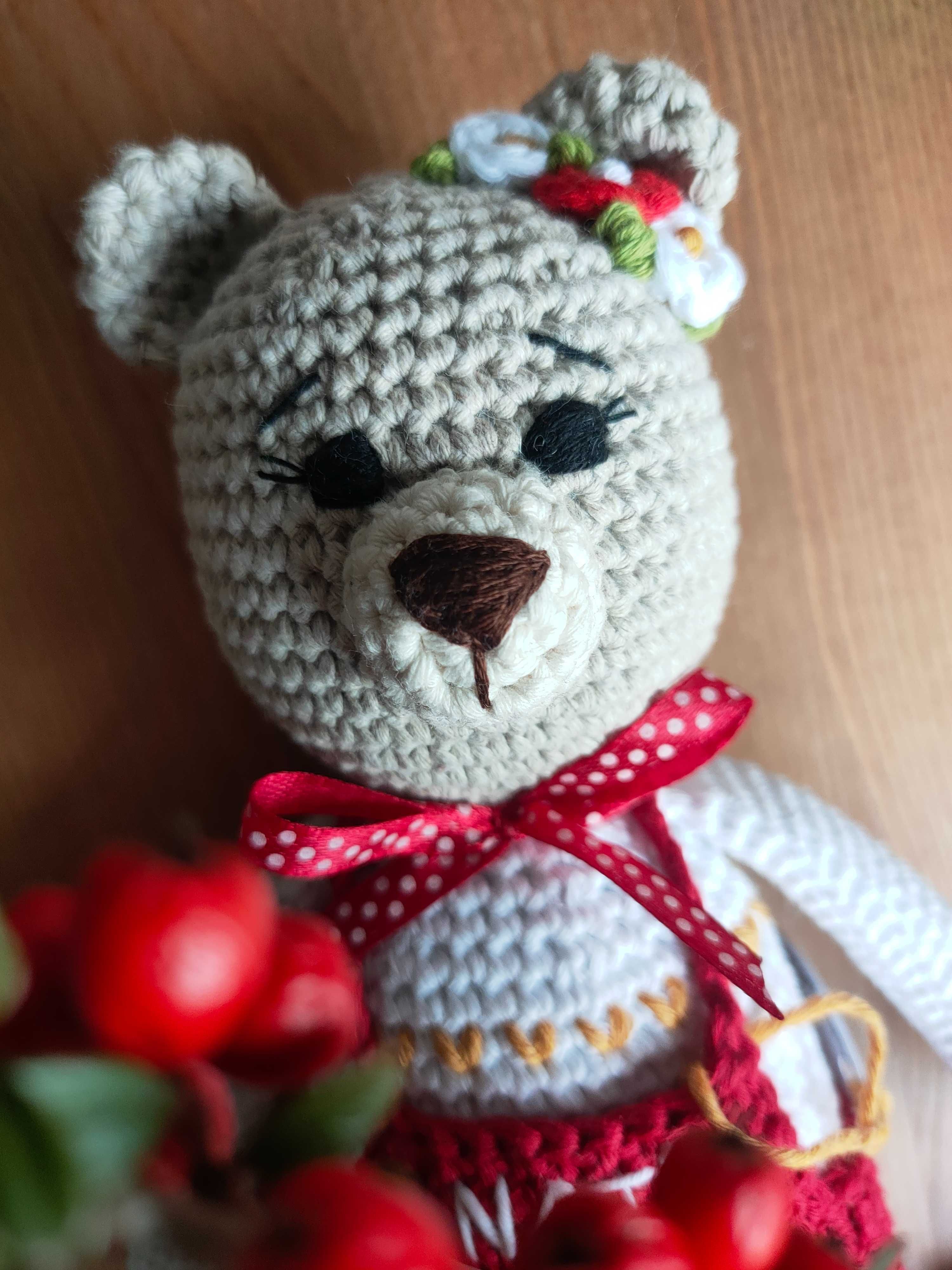 Miś maskotka amigurumi przytulanka z imieniem na szydełku