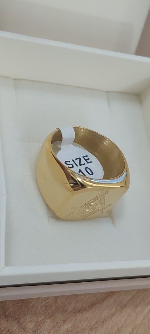 ZŁOTY SYGNET męski z literą G stal nierdzewna 316L