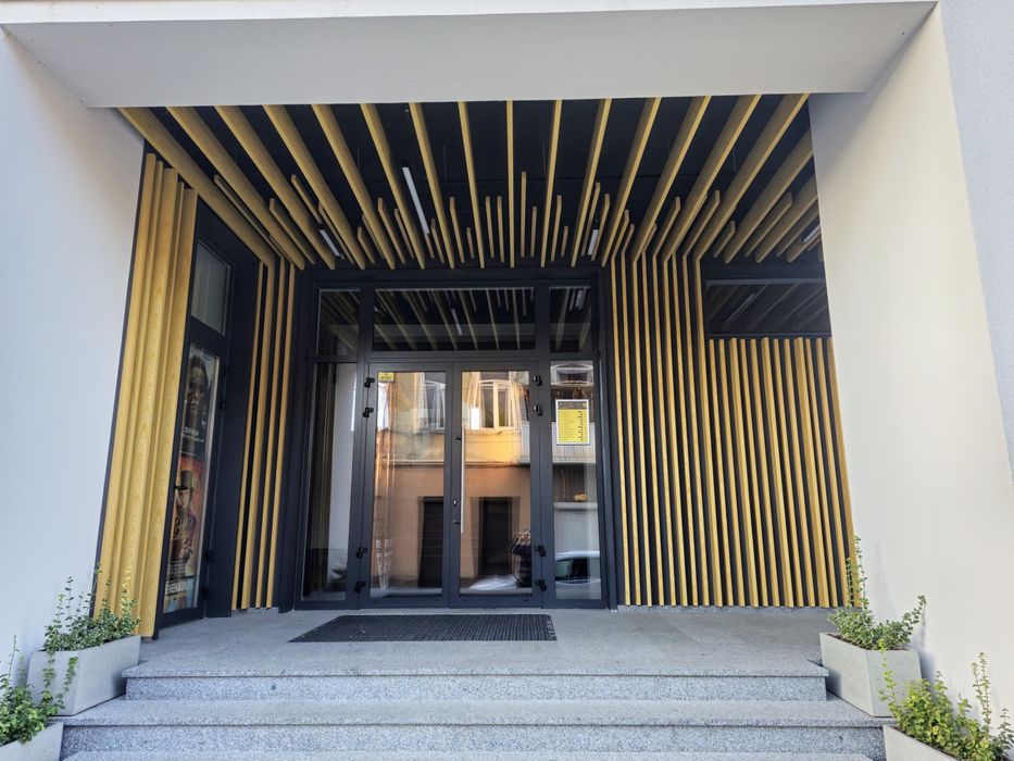 Оренда приміщення в Кінотеатрі під ресторан, кафе, фастфуд.