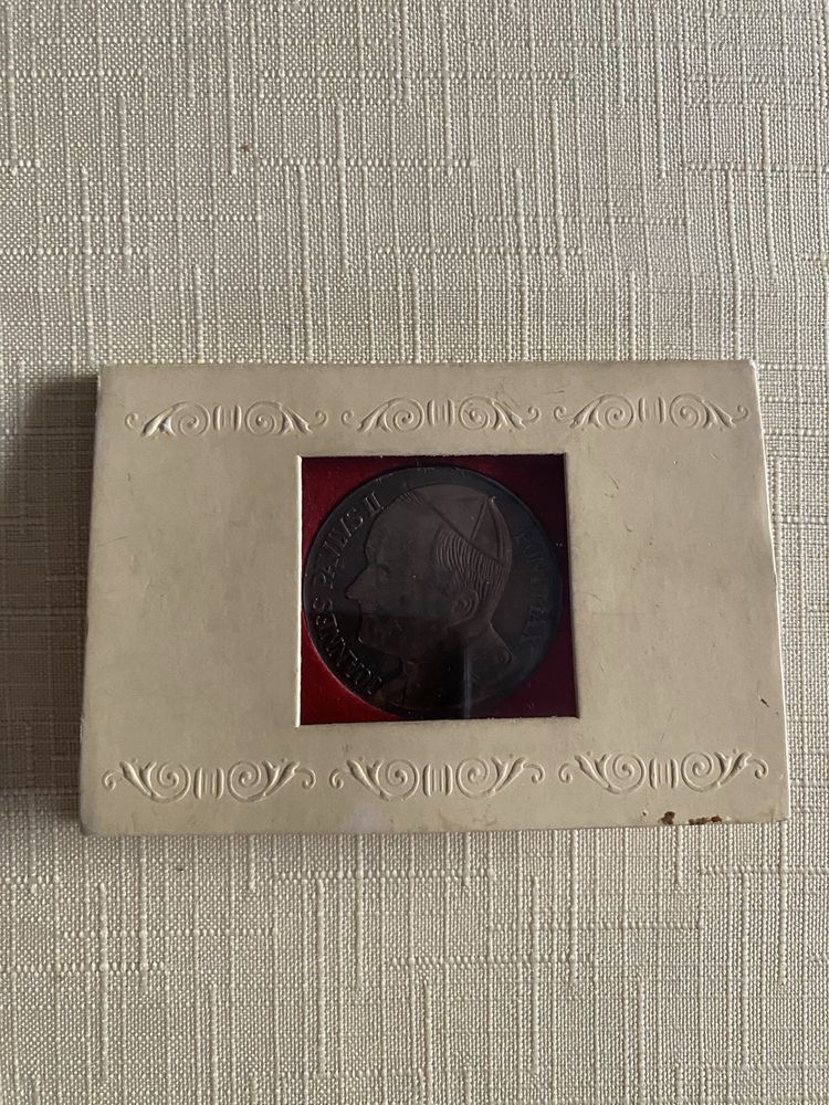 Srebrny medal z Janem Pawłem II