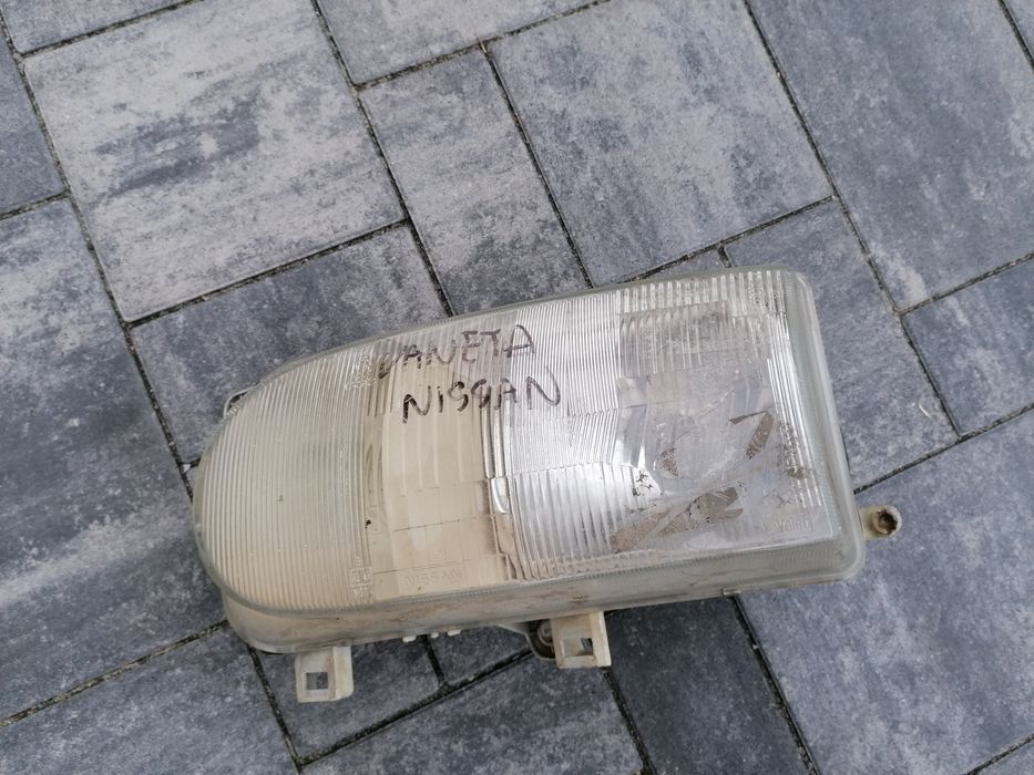 Lampa reflektor reflektor lewy przód Nissan Vanette