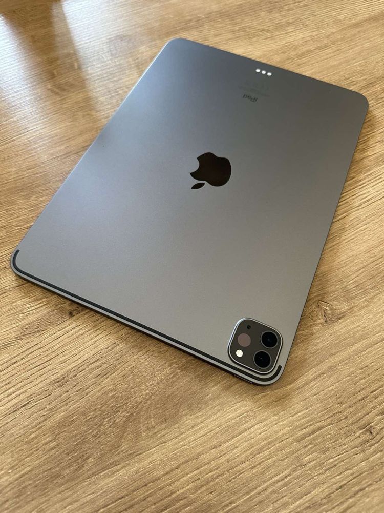iPad Pro 11-inch M1 (model A2377) iCloud