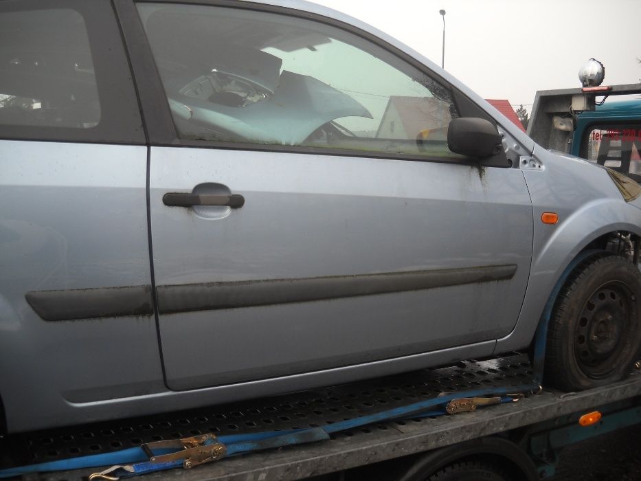 Ford Fiesta MK6 po lifcie 3drzwi 1.4 benzyna 16V 80KM na części