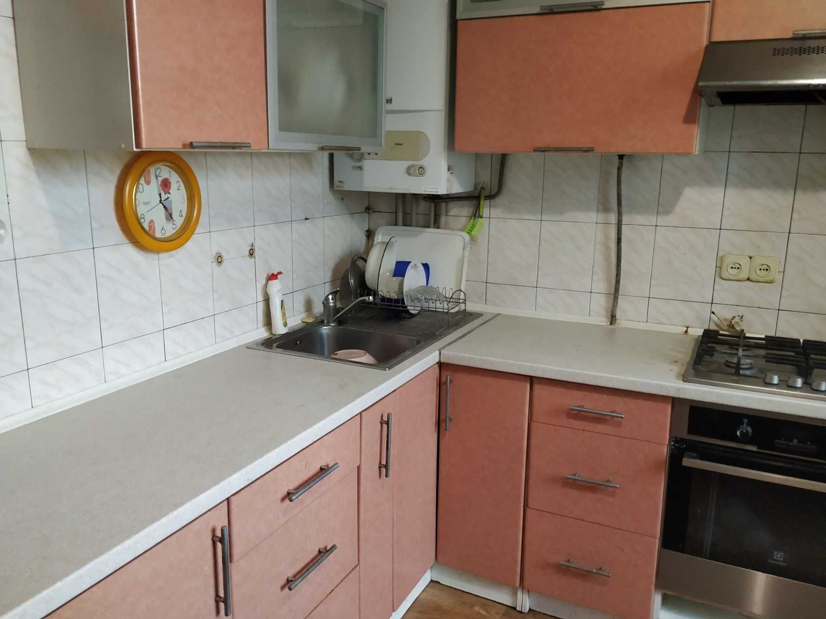 Продам будинок 2 поверхи Коротич