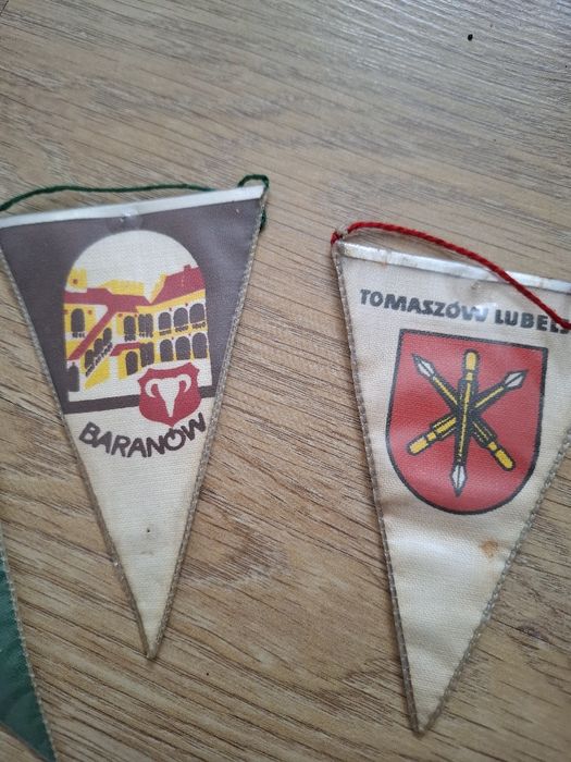 Zestaw starych proporczykow z PRL.Wieliczka Baranów Wilanów Tomaszów