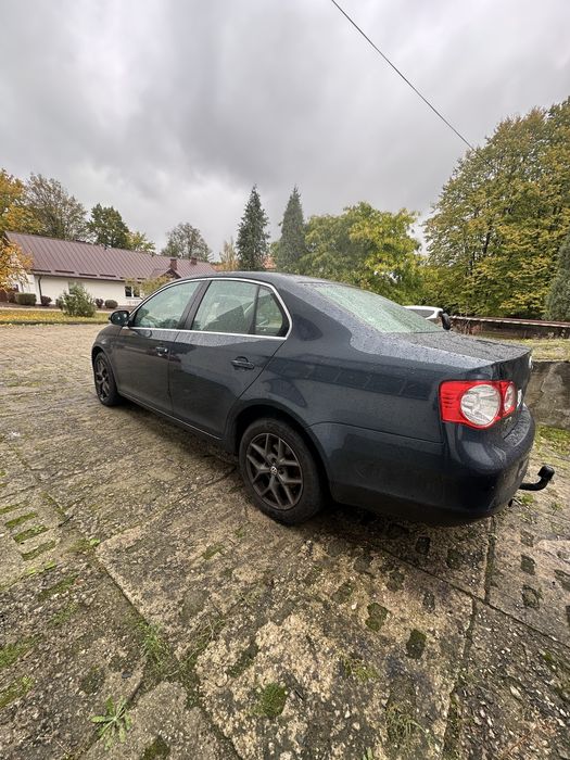 Volkswagen Jetta 1.6 TDI 105KM