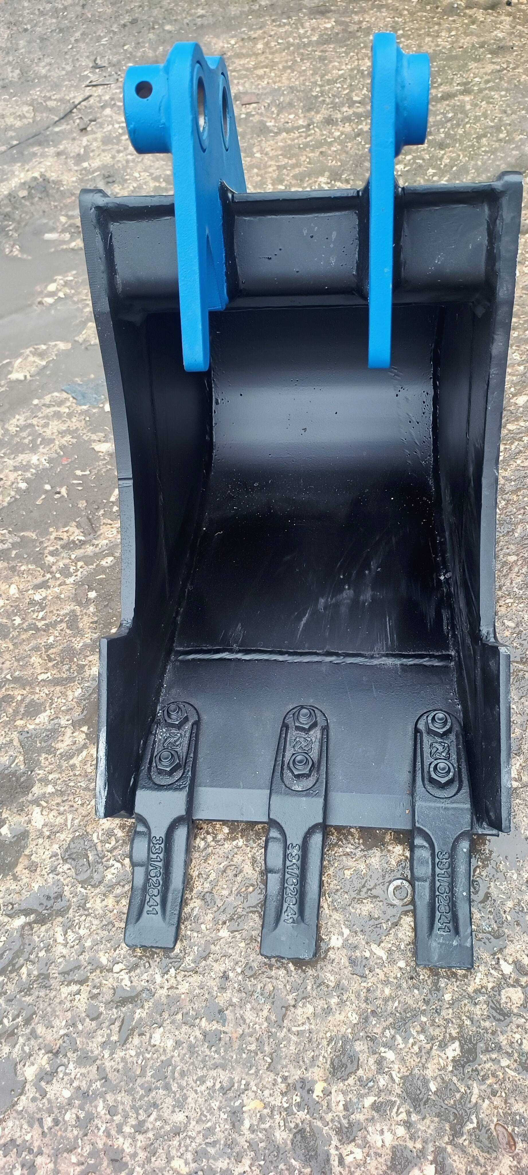 nowa łyżka 30 cm do mini koparki 1.8 t Kubota JCB Terex Cat Bobcat