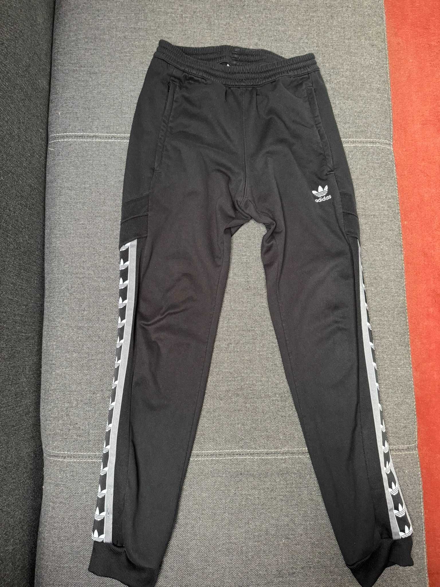 Dresy adidas spodnie joggery rozmiar M