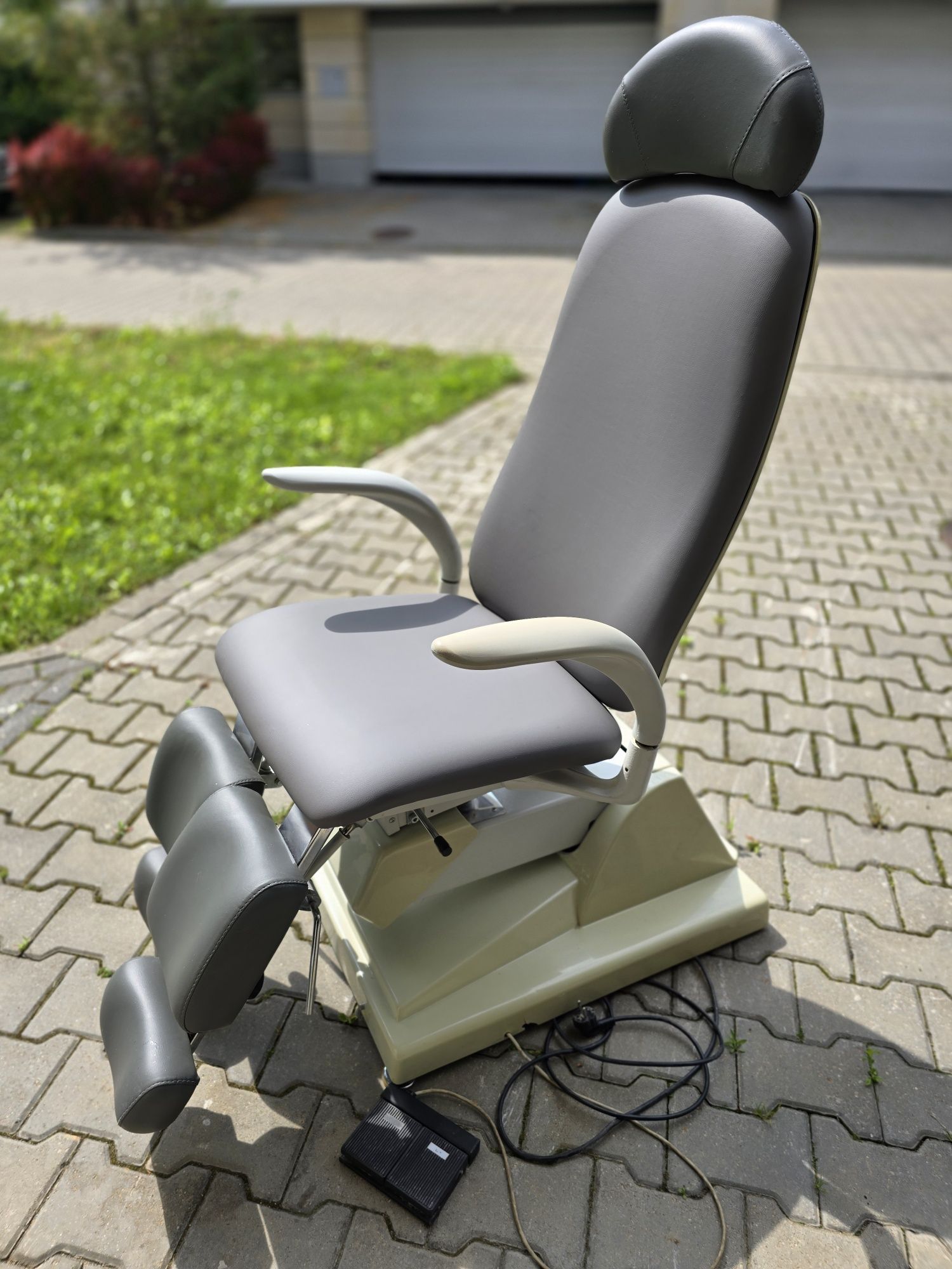 Fotel do pedicure obrotowy