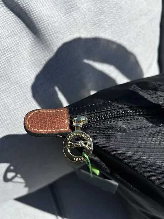 Torbę Longchamp w kolorze czarnym L