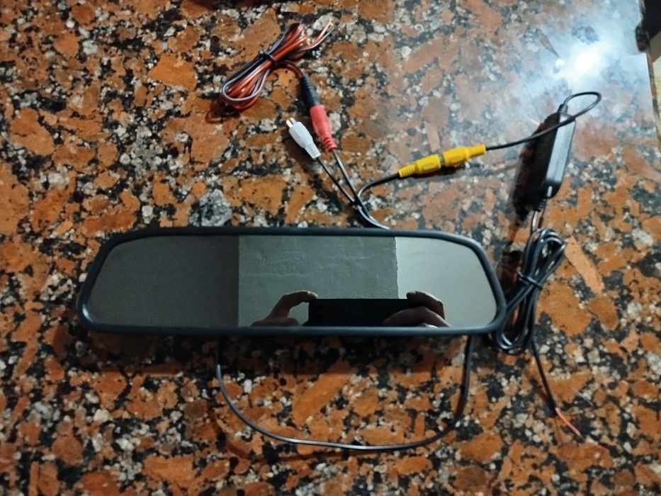 Дзеркало з камерою заднього виду
