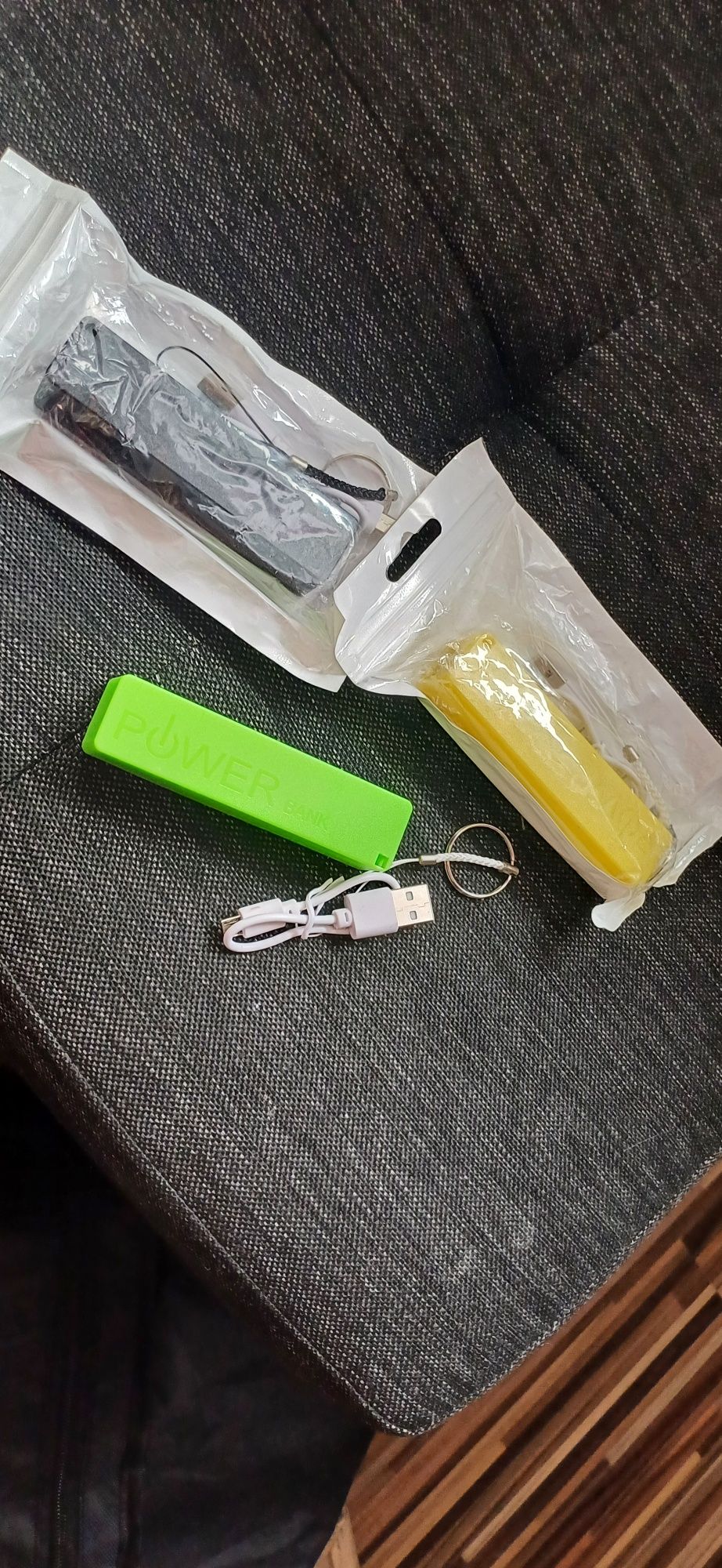 PowerBank + Zawieszka do Telefonu