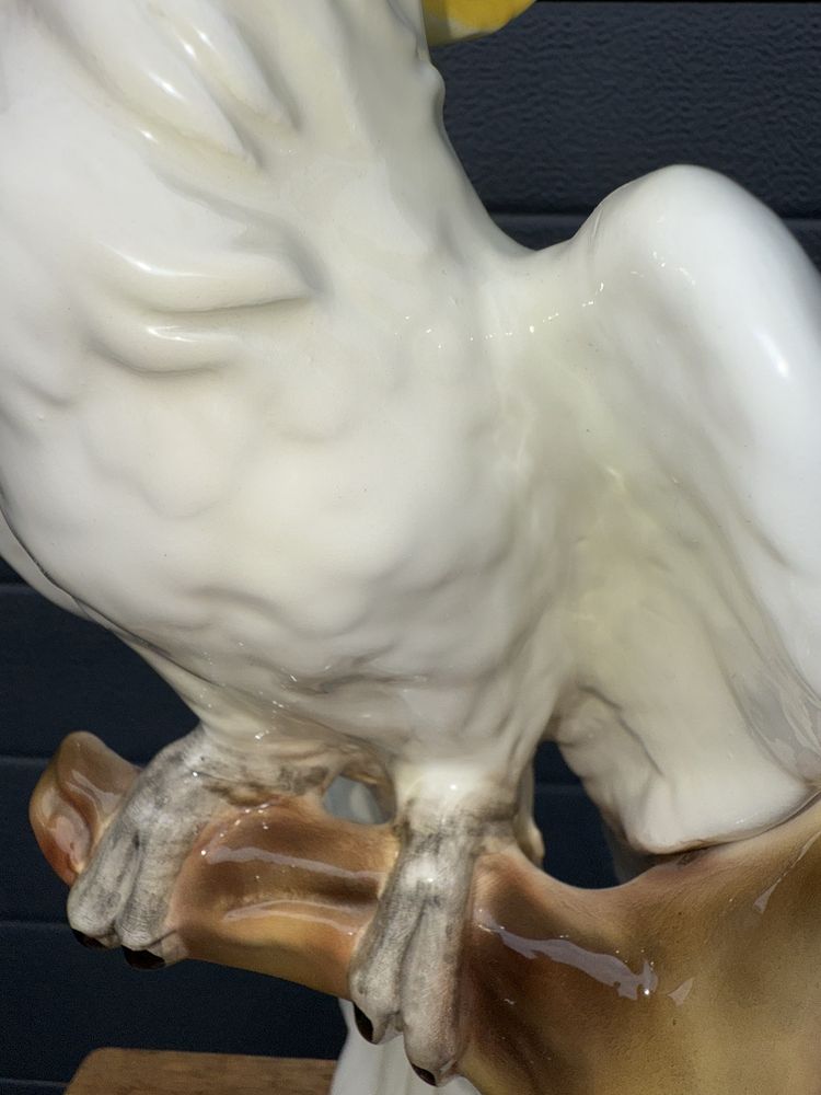 Figurka papuga kakadu porcelanowa – włoska, ręcznie malowana, vintage