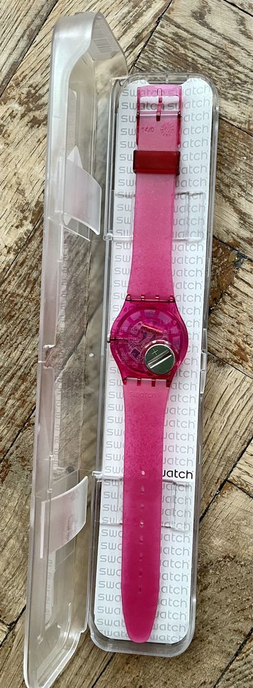 Жіночий годинник SWATCH Nuit Rose GP149 Часы Наручные