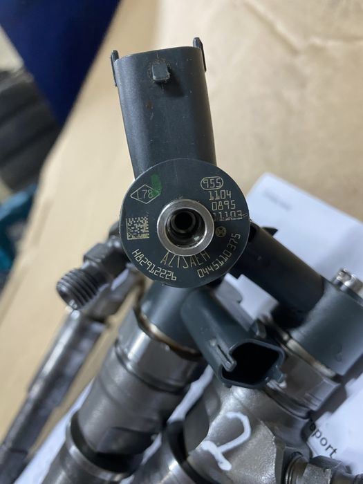 Топливная форсунка Рено мастер мовано 2.3dci трафик виваро 2.0dci