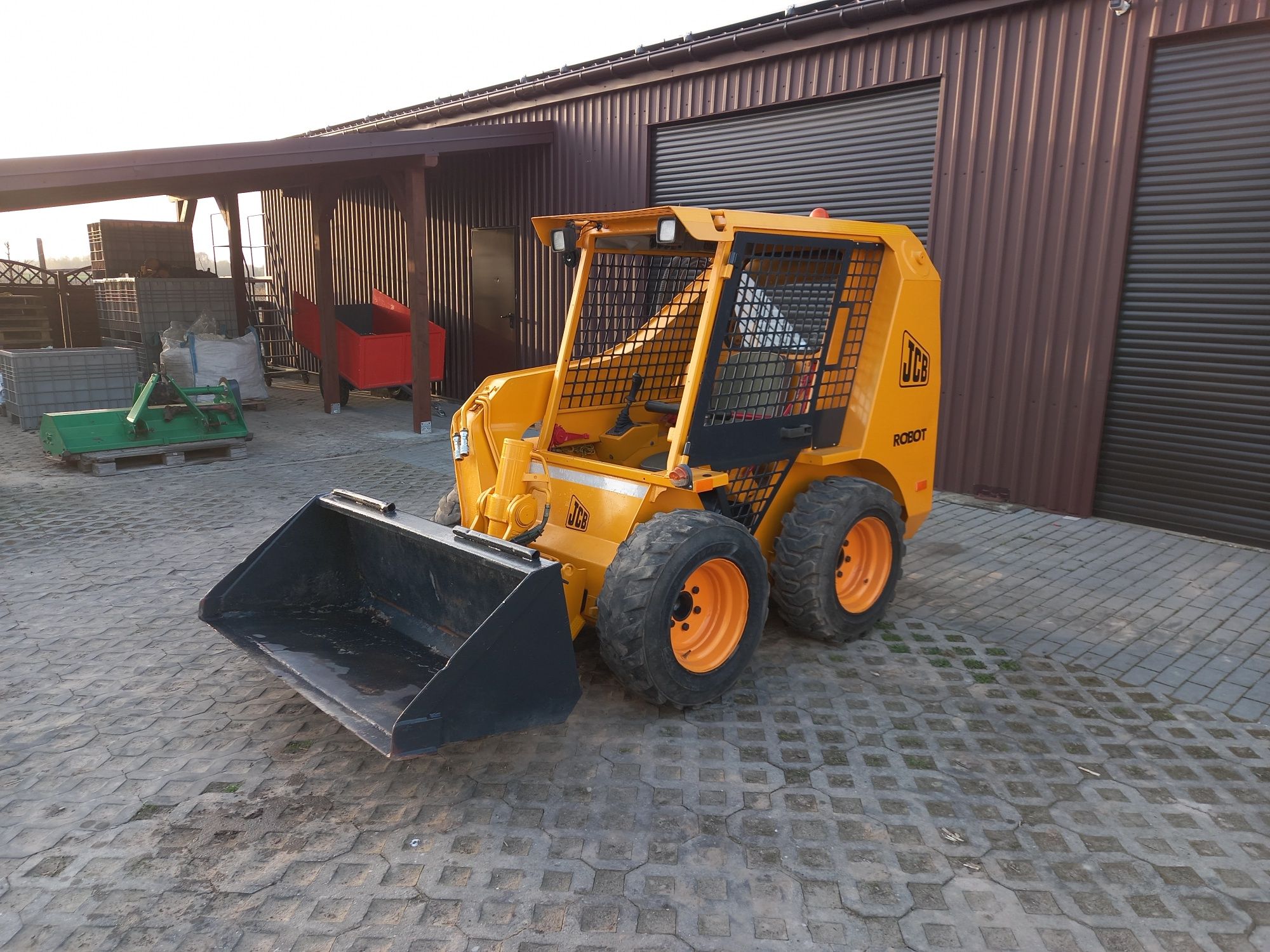 Miniładowarka Jcb 165 robot bobcat ładowarka