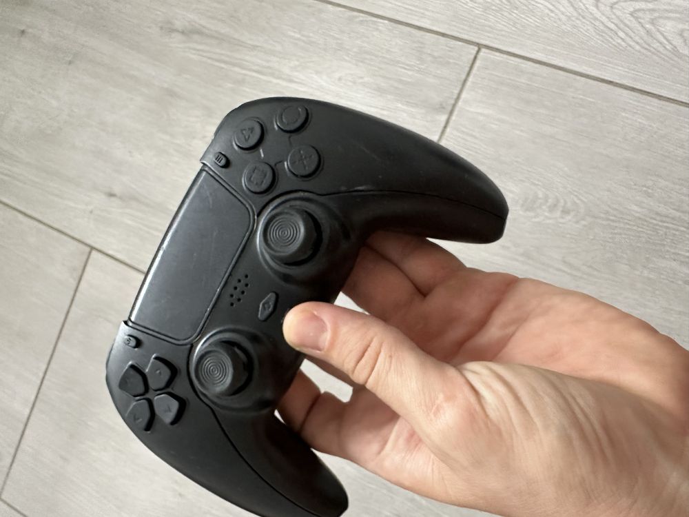 Pad bezprzewodowy Battletron do PS4 / PC
