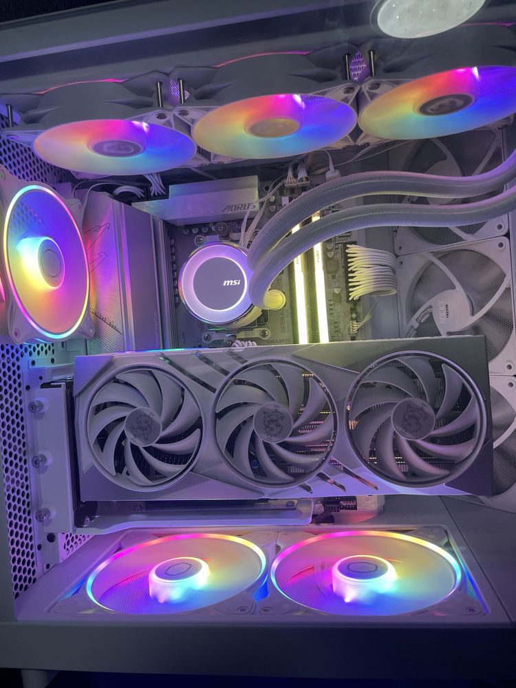 Комютер b650 raizen 5 7600 x 3D 4060 ti