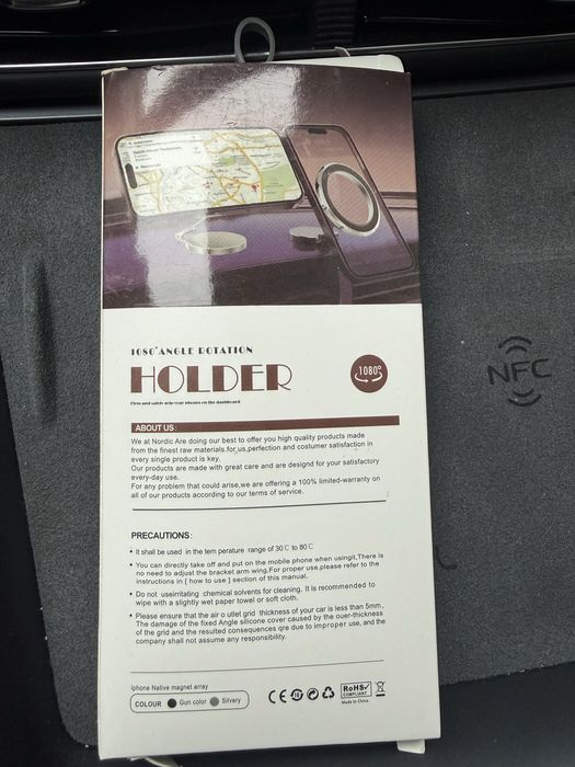 Тримач для телефону в автомобіль