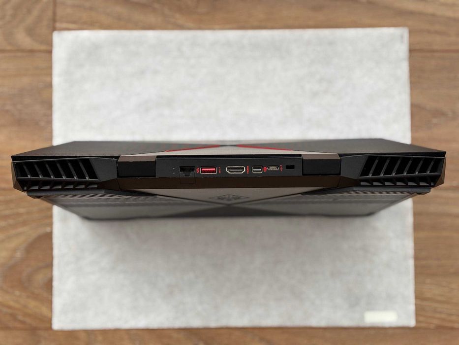 HP OMEN_144 Hz_Intel Core i5-9300H_16 GB_NVIDIA GeForce GTX 1650 4 GB