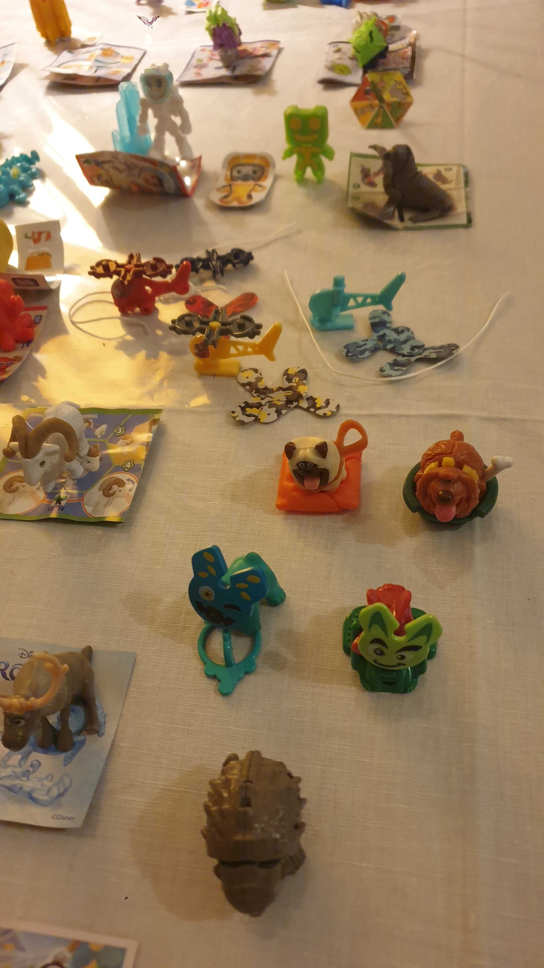 Bonecos Kinder repetidos