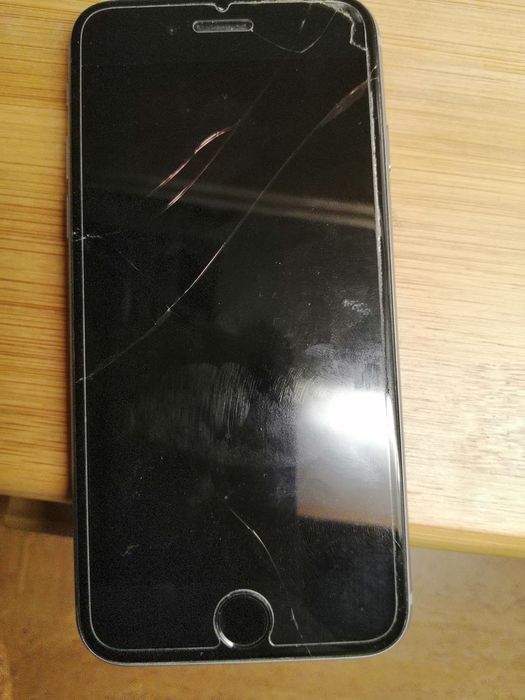 iPhone 6 s - sprzedam