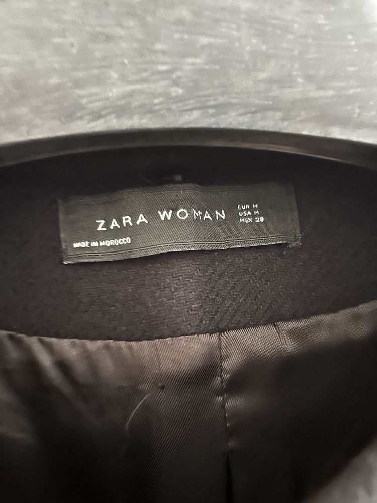 Casaco Zara com gola de pêlo