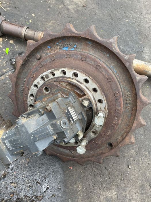 O&amp;K RH5.5HD, O&amp;K RH6.5HD, New Holland E215 - koło napędowe 2243921